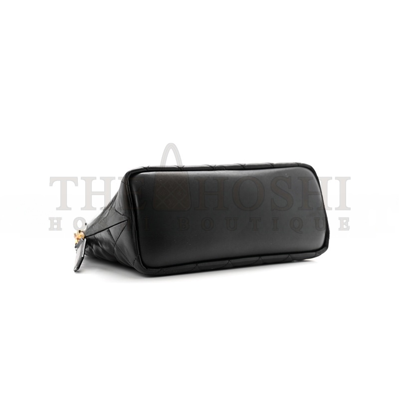 Y51 LE CASSANDRE LARGE COSMETIC POUCH BLACK 742662AABK91000 (30*20*11cm) Master Quality